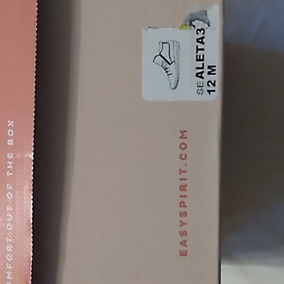 NIB Womens Easy Spirit black suede ALETA3 short boots Size 12 - Picture 9 of 12